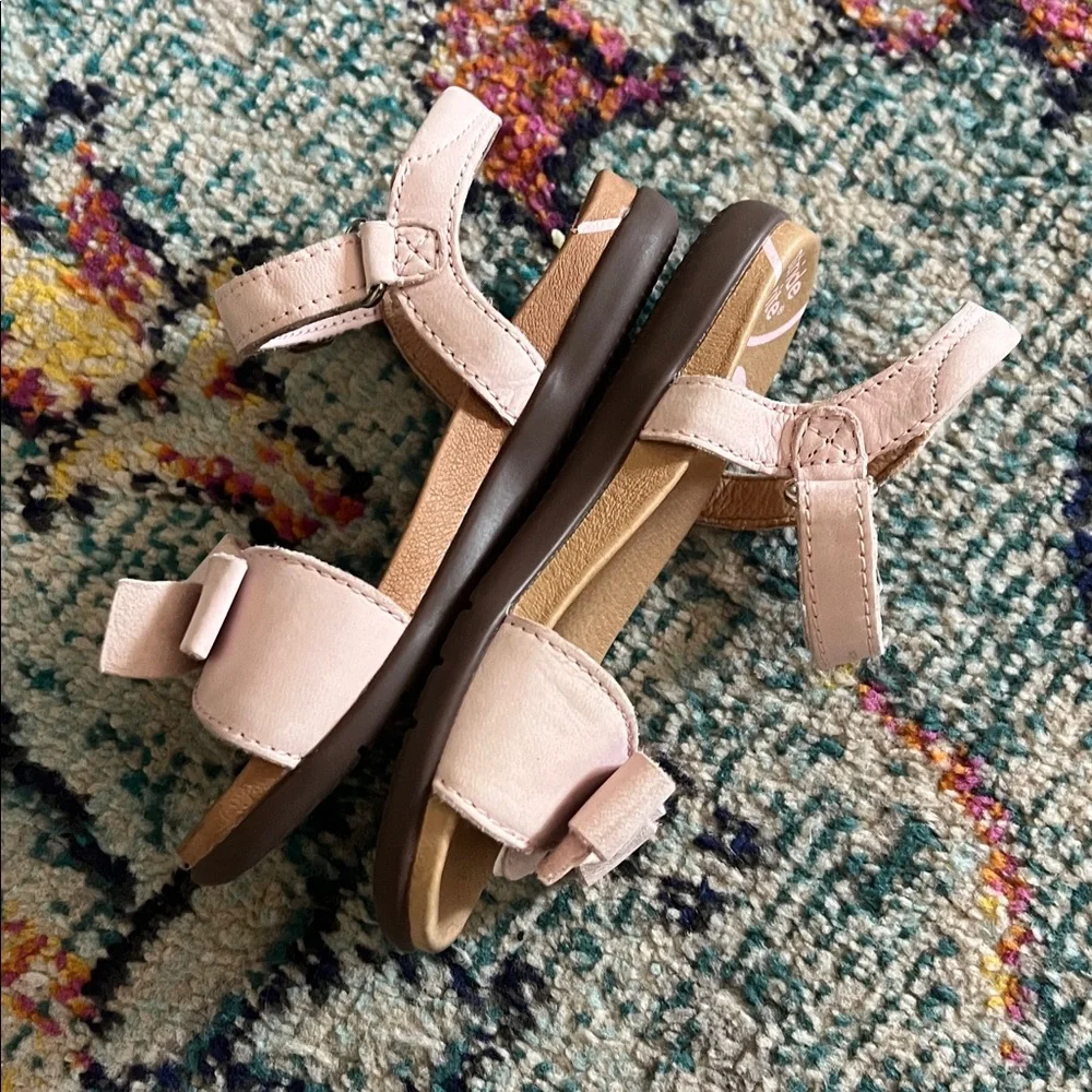 Stride rite Savannah light pink bow sandals